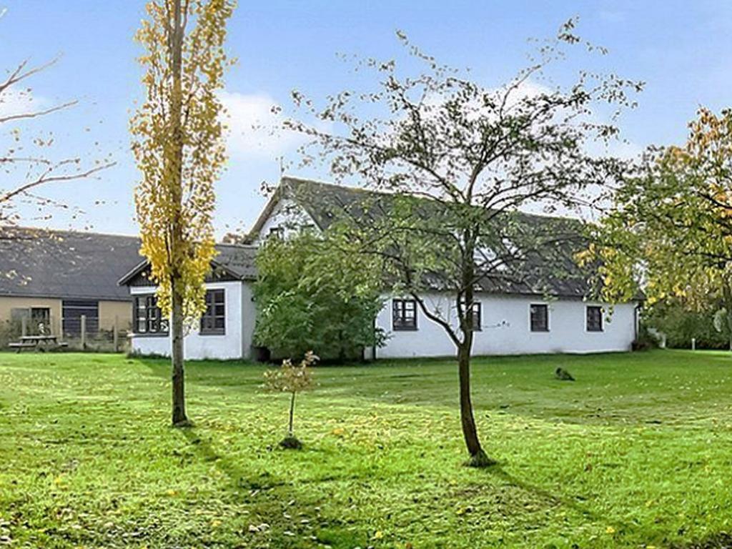 Tiklo Bed And Breakfast Arnborg Exterior photo
